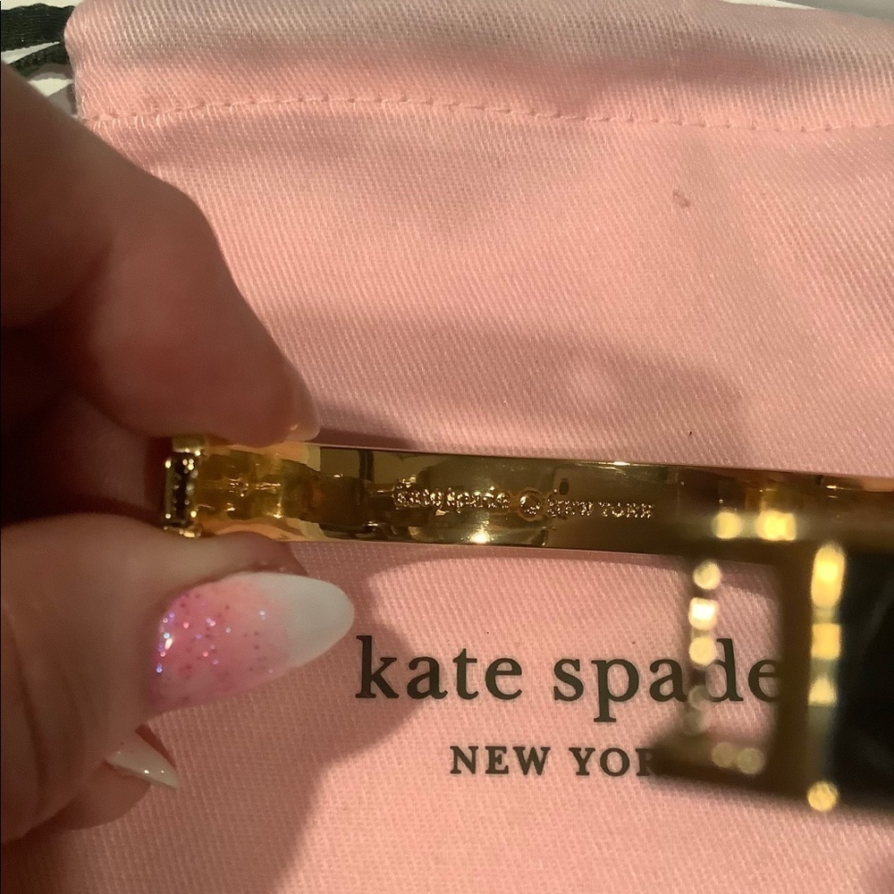 Kate Spade ♠️ Hole Punch Hinge Bangle Black/Gold New eith Pink Dust Bag - Picture 9 of 10